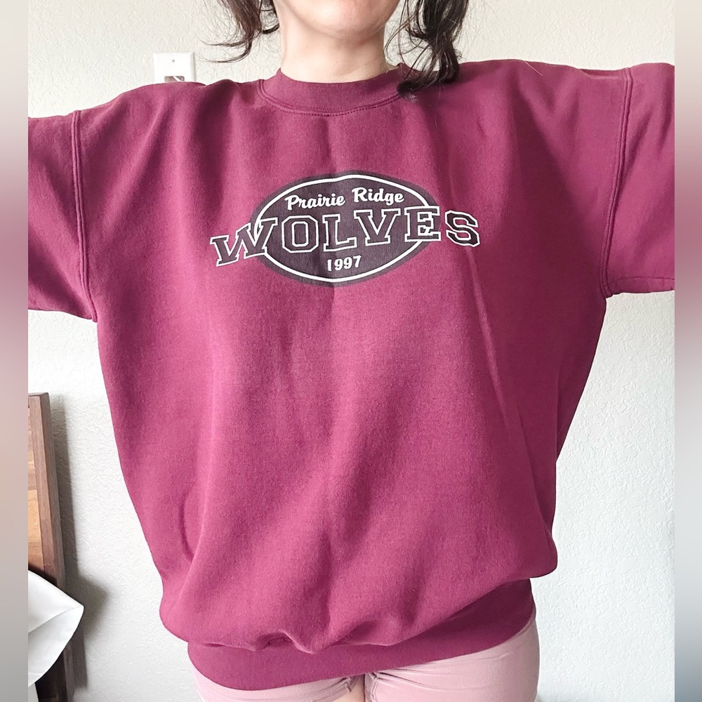 vintage 1997 pullover crewneck sweater
